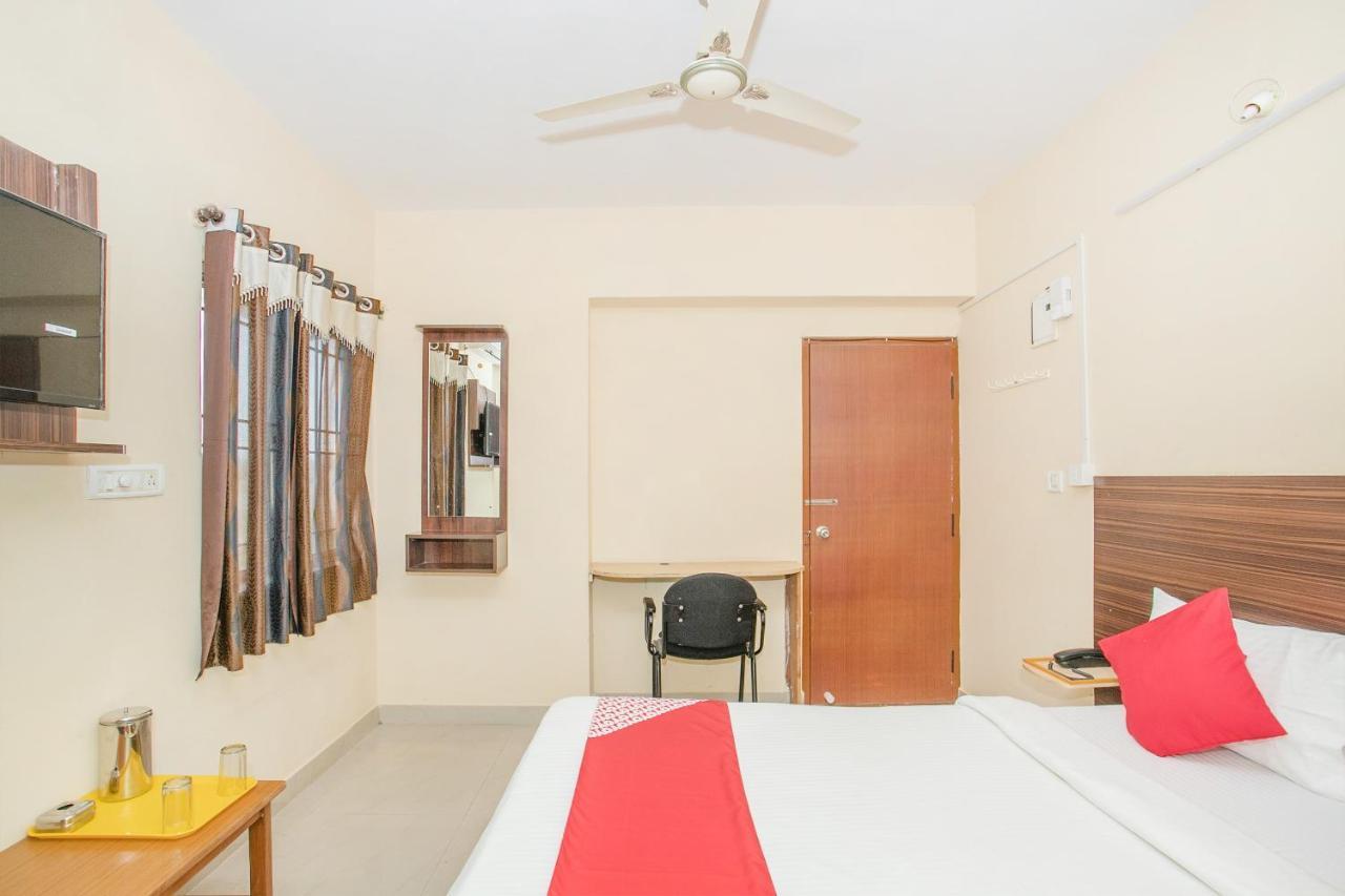 Oyo 10291 Sri Venkatadri Residency Bangalore Exterior photo